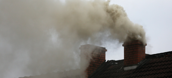 Ogrzewanie gospodarstw domowych a jakość powietrza – jak zmniejszyć smog w sezonie grzewczym?
