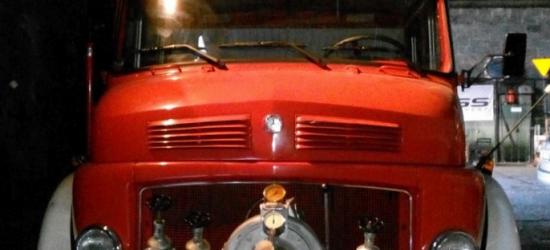 Ogłoszenie – Sprzedaż samochodu specjalnego strażackiego Mercedes-Benz model 1113 10.0t (ZDJĘCIA)