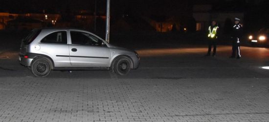 KROSNO: Woził kolegę na masce. 18-latek wpadł pod koła
