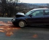 Dwie osobówki zderzyły się na Lipińskiego. Pasażerka audi trafiła do szpitala (ZDJĘCIA)