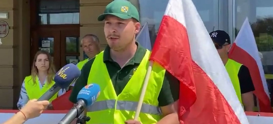 Oszukana Wieś. Rolnicy nadal protestują. Poznaj ich argumenty (VIDEO)