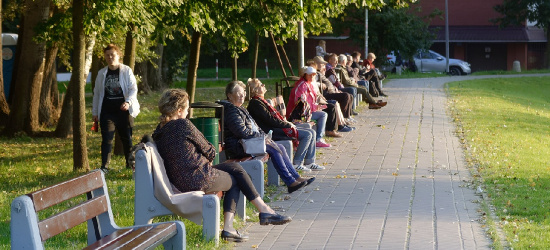 ZUS. Dodatek pielęgnacyjny bez biurokracji. Ale nie dla wszystkich. Sprawdź