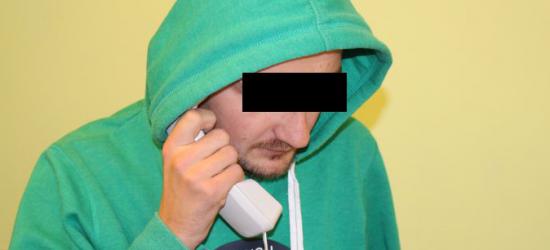 UWAGA: Osoby starsze są w niebezpieczeństwie! Seria wyłudzeń ,,na policjanta”
