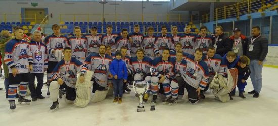 Niedźwiadki ze srebrnymi medalami! Bijatyka po finałowym meczu (VIDEO, ZDJĘCIA)