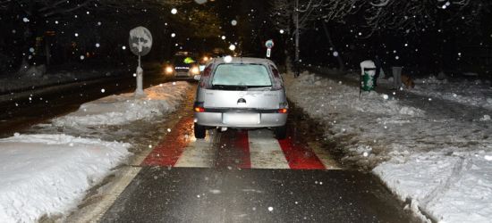 87-letni kierowca potrącił kobietę na przejściu dla pieszych