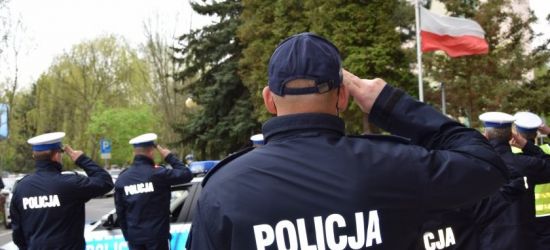 Podkarpaccy policjanci oddali hołd śp. asp. Michałowi Kędzierskiemu (VIDEO, ZDJĘCIA)