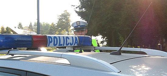 Nie wyhamował przed przejściem. Stracił prawo jazdy