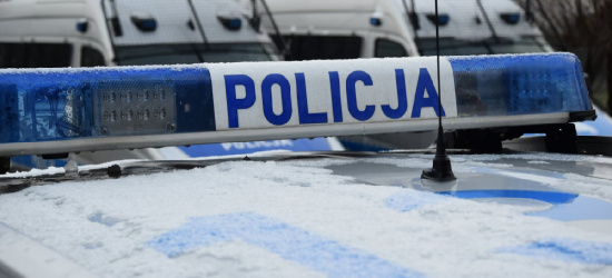 SANOK. Mężczyzna leżał pod sklepem. Zareagował przechodzień