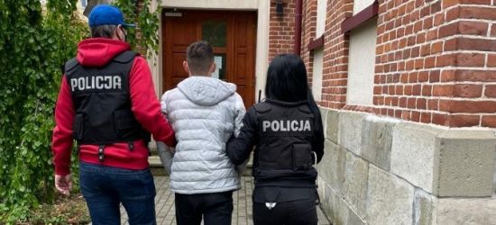 PODKARPACIE. Mężczyzna uwodził na portalu randkowym. Później szantażował
