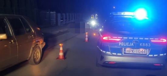 Najechała na leżącego na jezdni mężczyznę. 56-latek nie żyje