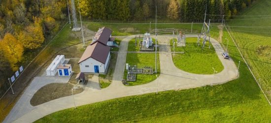 W Rzepedzi powstał pierwszy w Polsce magazyn energii wykorzystujący moduły Tesla