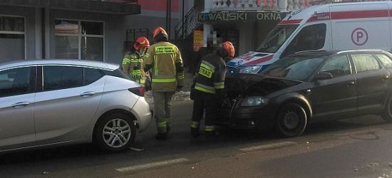 Zdarzenie w okolicach przejścia dla pieszych. Jedna osoba poszkodowana (VIDEO, ZDJĘCIA)