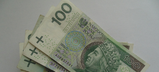500+: Pamiętaj o złożeniu wniosku, aby otrzymać świadczenie