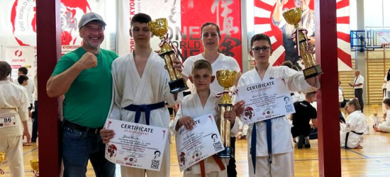 Udane zakończenie sezonu karateków! (FOTO)