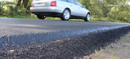 INTERWENCJA: „Droga jak marzenie, ale te pobocza…” Dwa tygodnie do końca inwestycji (ZDJĘCIA)