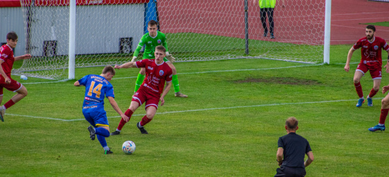 Dotkliwa porażka na „Wierchach”. Ekoball Stal uległa Łańcutowi