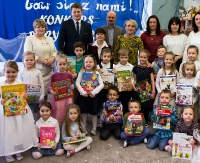 „Zimo, zimo baw się z nami”. recytatorskie popisy sanockich przedszkolaków (ZDJĘCIA)