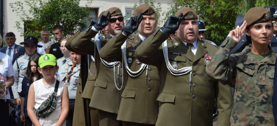 Wdzięczność i pamięć. Sanockie obchody Święta Wojska Polskiego (ZDJĘCIA)
