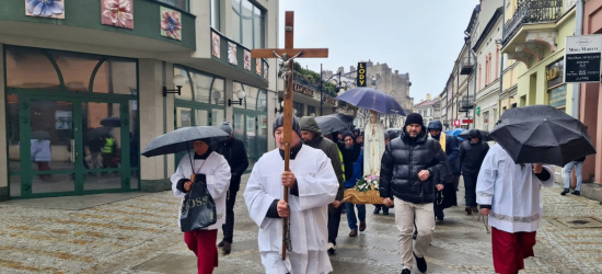 „Pragniemy wynagradzać Niepokalanemu Sercu Maryi”. Męski Różaniec w Przemyślu (VIDEO, ZDJĘCIA)