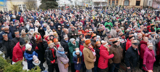 SANOK: Orszak Trzech Króli. Barwny korowód, piękne występy, poczęstunek! (VIDEO, FOTO)