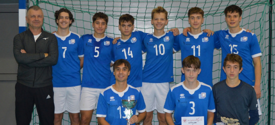 Sportowa rywalizacja sanockich szkół. Niepodległościowy turniej piłki halowej