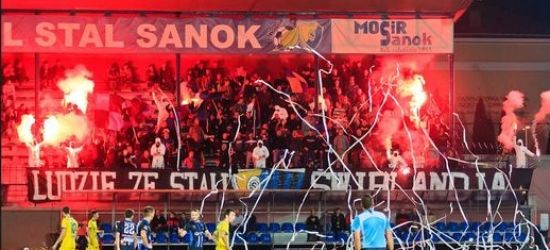 Piłkarska karuzela się kręci. Sprawdź terminy meczów