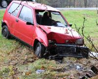 Cinquecento w rowie. Kierowca osobówki cały i zdrowy odnaleziony w… domu (ZDJĘCIA)