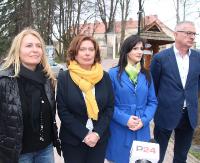 „Konwój wstydu” dojechał do Sanoka. Przedstawiciele PO o nagrodach dla ministrów PiS (FILM, ZDJĘCIA)