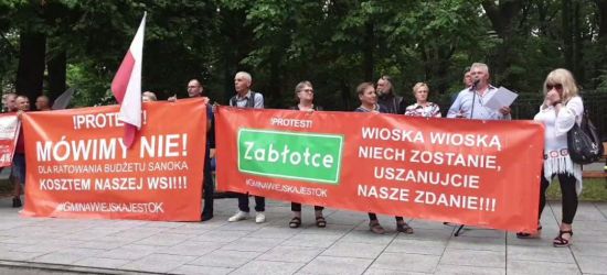 WARSZAWA: Trwa protest mieszkańców Bykowiec, Zabłociec i Trepczy (VIDEO)