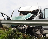 BRZOZÓW24.PL: Zderzenie busów. Jedna osoba nie żyje, trzy są ranne (ZDJĘCIA)