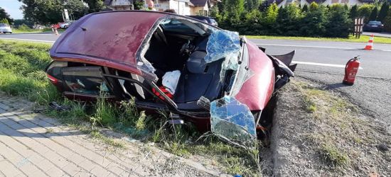 HUMNISKA: Uderzył w betonowy przepust. Ranne dziecko (ZDJĘCIA)