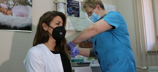Rozpoczęto szczepienia przeciw COVID-19 na Podkarpaciu
