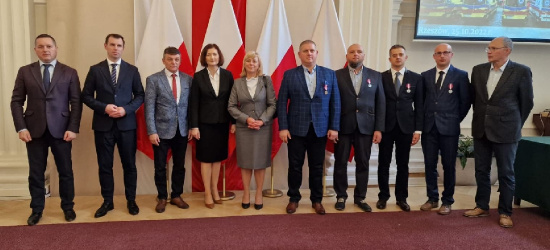 Odznaczenia dla pracowników Bieszczadzkiego Pogotowia Ratunkowego (ZDJĘCIA)
