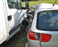 BRZOZÓW24.PL: Dostawcze iveco uderzyło w osobówkę
