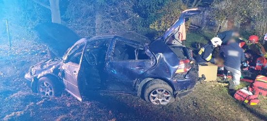 Poważny wypadek w Haczowie. Dachowanie. Dwie osoby ranne (FOTO)