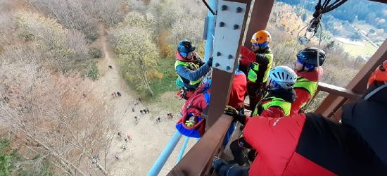 BIESZCZADY: Szkolenie GOPR-owców z zakresu ewakuacji (FOTO)