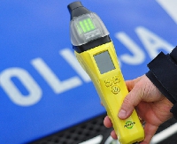 Alkohol i narkotyki nie idą w parze z prowadzeniem samochodów