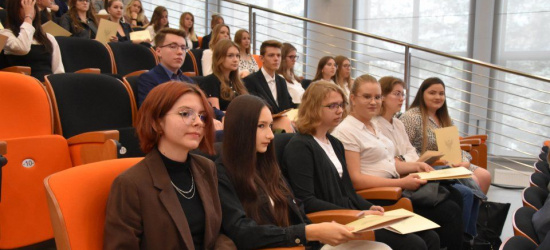 POWIAT SANOCKI. Najlepsi uczniowie ze stypendiami (ZDJĘCIA)
