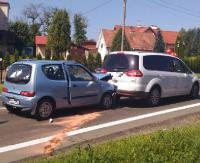 Stłuczka w Zagórzu. Jedna osoba przewieziona do szpitala. Utrudnienia w ruchu