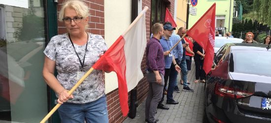 OTRZYMALIŚMY. Odpowiedź pracowników banku na oświadczenia zarządu