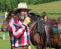 BIESZCZADY: Święto koni w Lutowiskach. Efektowne pokazy, targi i muzyka (FILM, ZDJĘCIA)