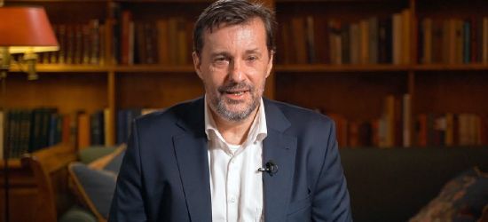GADOWSKI: Kto nas łapie za twarz?
