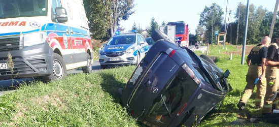 PODKARPACIE. Wjechał do rowu i dachował. Tragedia (ZDJĘCIA)