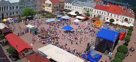 SANOK: Dzień Dziecka na Rynku. Wiele atrakcji dla najmłodszych i tych nieco starszych (KAMERA LIVE)