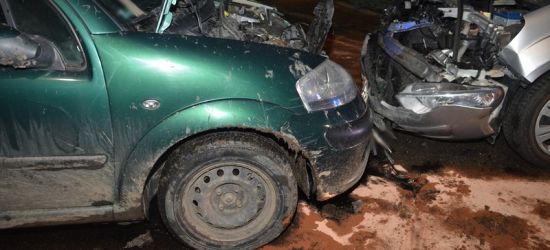 PODKARPACIE: Kompletnie pijany z impetem wjechał w forda (FOTO)