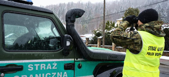 BIESZCZADY: Uciekał przed strażą graniczną pod wpływem. Potrącił funkcjonariuszy