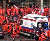 Ratownicy z Sanoka przystąpili do akcji protestacyjnej. Strajk nie uderzy w pacjentów i pracodawców (FILM, PETYCJA)