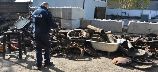 REGION. 30-latek kradł pokrywy studzienek. Grozi mu 10 lat więzienia