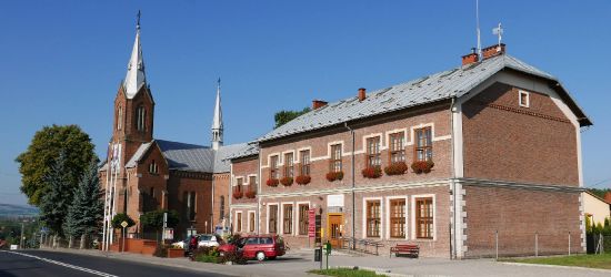 MIEJSCE PIASTOWE: Urząd otrzymał wiadomość o podłożonym ładunku wybuchowym
