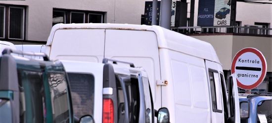 Sprzedała majątek, pojechała na zachód Europy. Wpadła z fałszywkami
